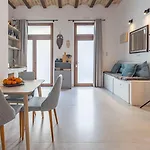Cozy With Terrace In Ruzafa By Invalencia *