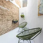 Apartment Cozy With Terrace In Ruzafa By Invalencia