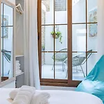 Apartment Cozy With Terrace In Ruzafa By Invalencia